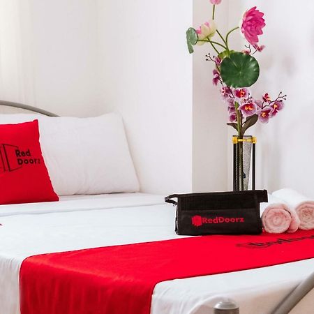 Reddoorz Premium @ Amaia Skies Avenida Manila Kültér fotó