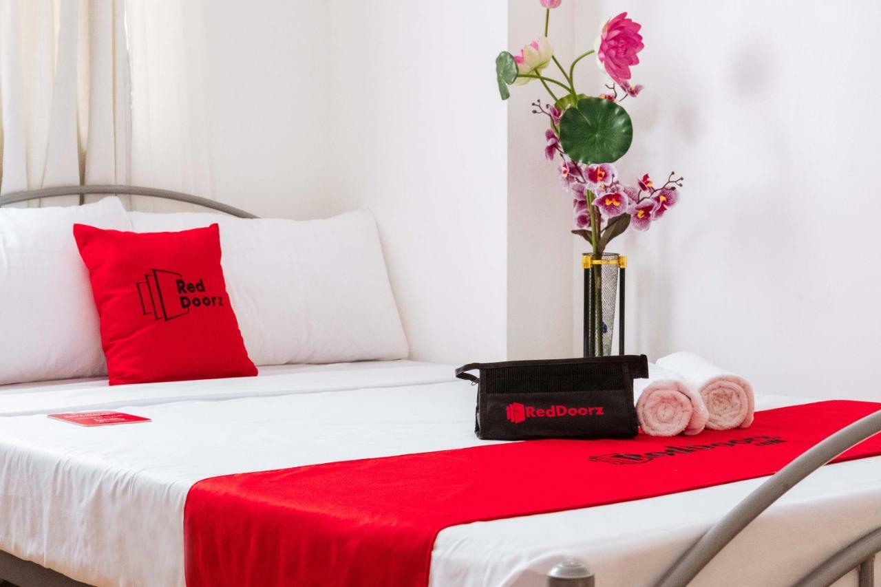 Reddoorz Premium @ Amaia Skies Avenida Manila Kültér fotó