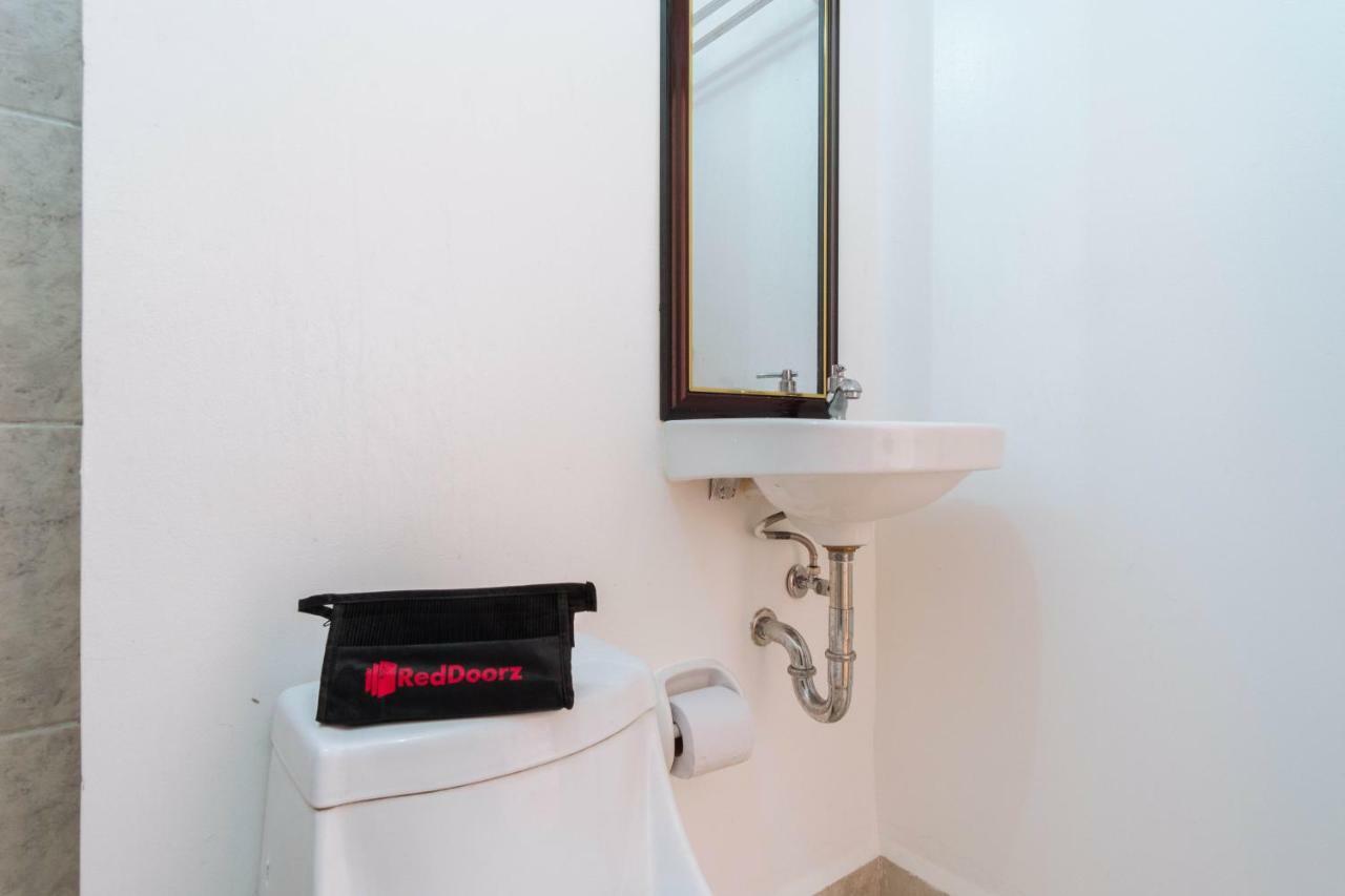 Reddoorz Premium @ Amaia Skies Avenida Manila Kültér fotó